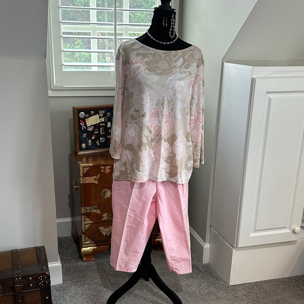 Ruby Rd. Floral Top and Pink Pants Set
